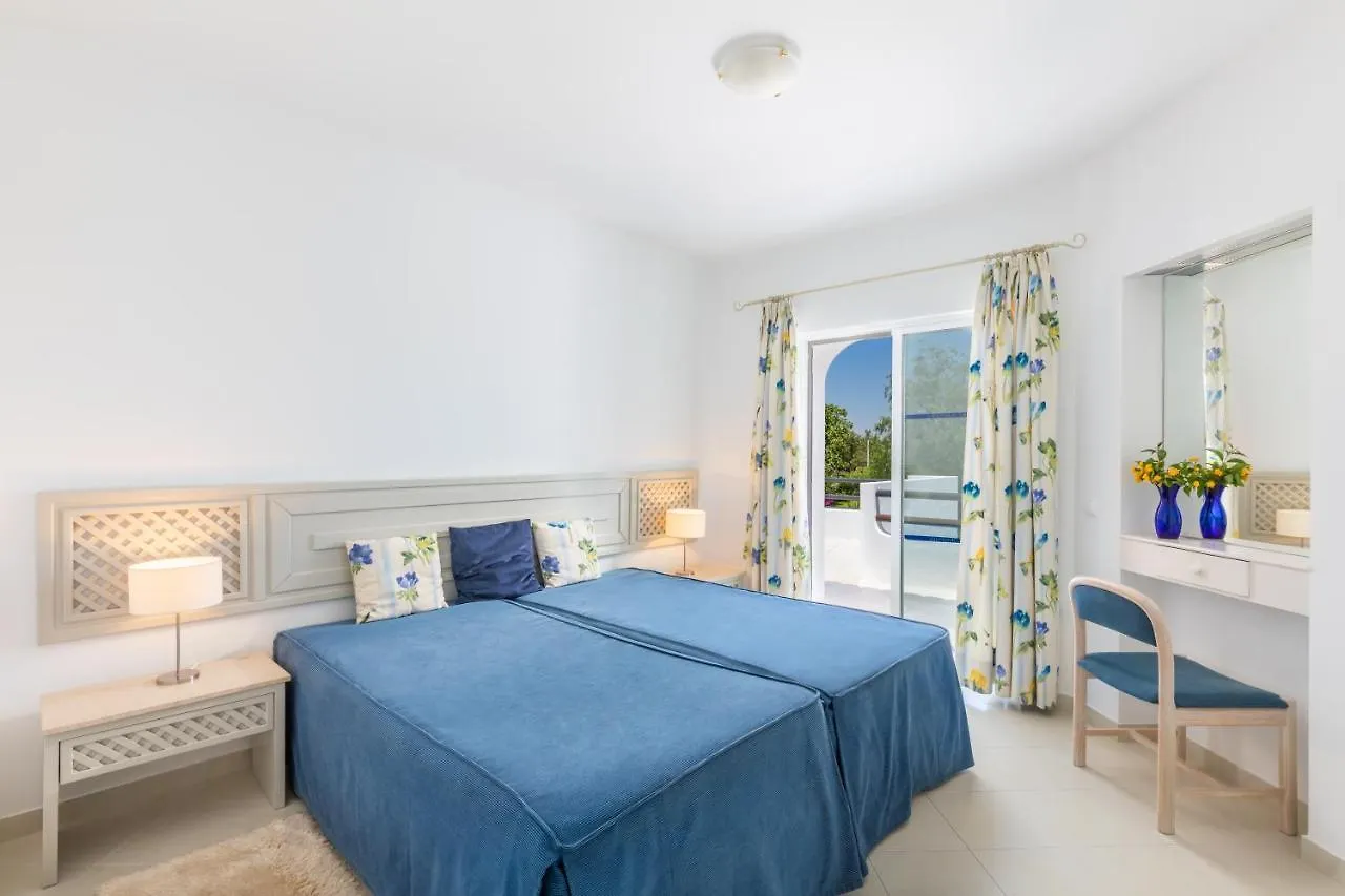 Clube Albufeira Garden Village 4*,